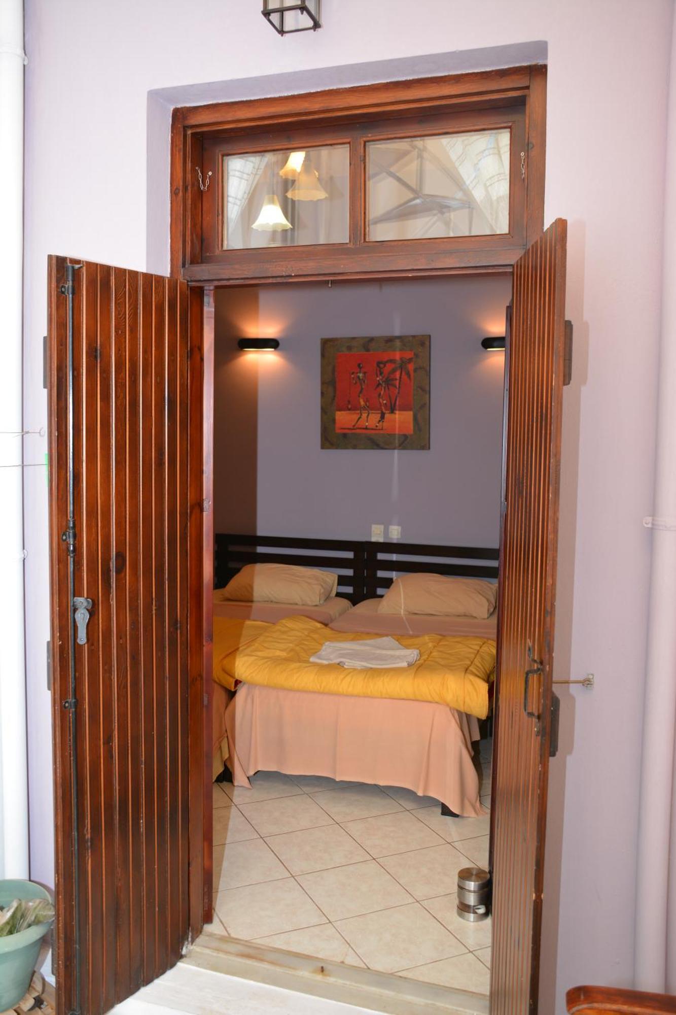 Enetiko Rooms Chrissi Akti Chania Exterior foto